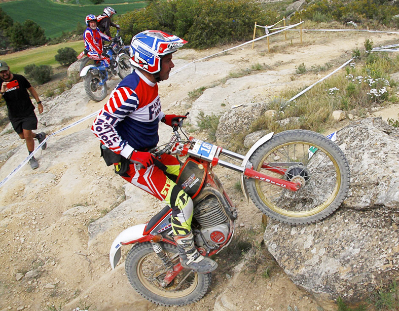 Alcañiz acoge con éxito la segunda prueba de la Copa de España de Trial Clásicas